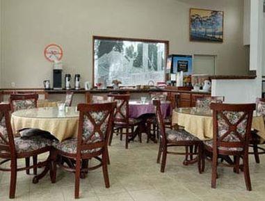 توكويلا Knights Inn & Suites Seatac Airport المطعم الصورة