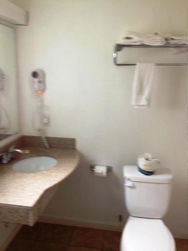 توكويلا Knights Inn & Suites Seatac Airport المظهر الخارجي الصورة